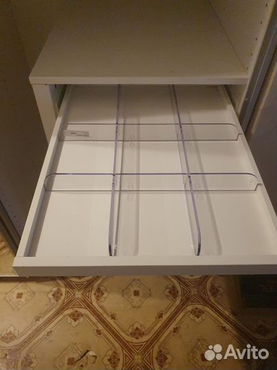 Дополнительные полки в шкаф Икея