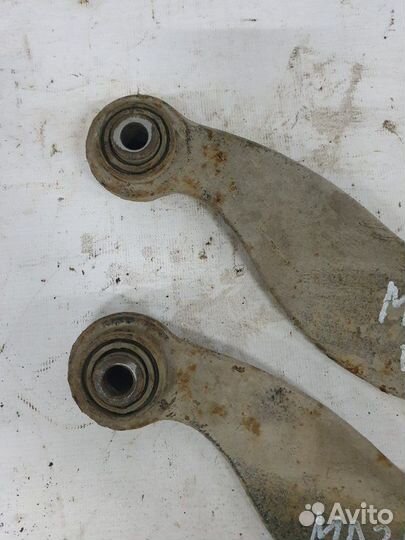 Рычаг, тяга подвески задний Mazda 3 седан BK Z6