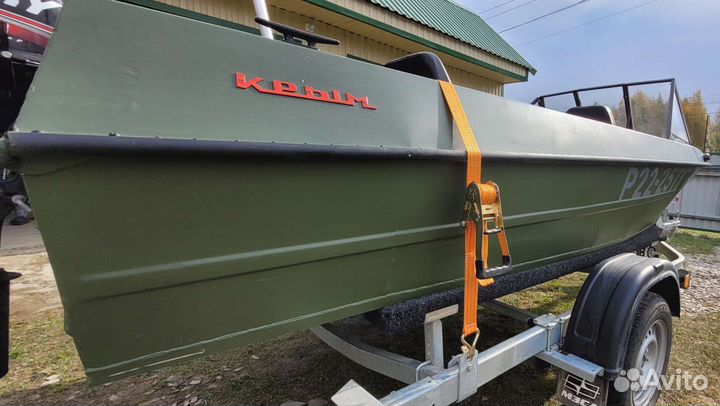 Продам лодку Крым