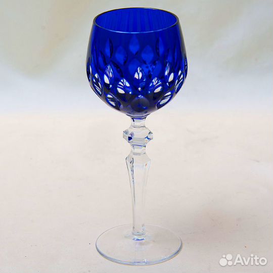Хрустальный бокал