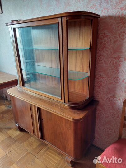 Сервант, горка, буфет