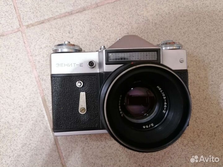 Плёночный фотоаппарат Зенит Е СССР