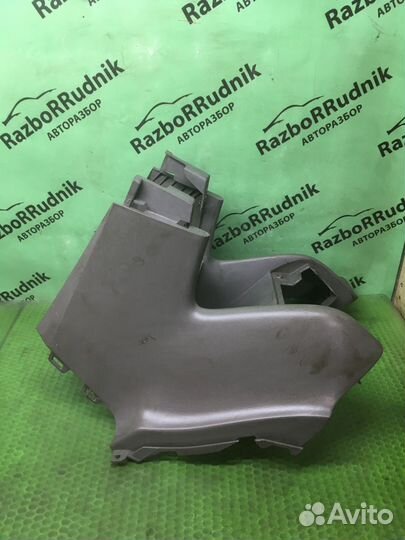 Накладка (кузов внутри) Nissan Primera (P11) II ре