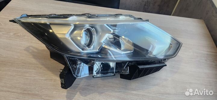 Фара правая Nissan qashqai j11 Led