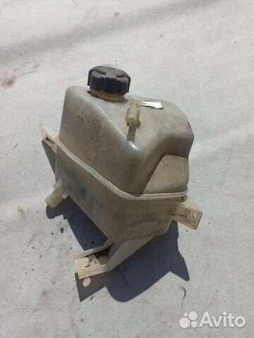 Расширительный бачок Лада Калина Гранта