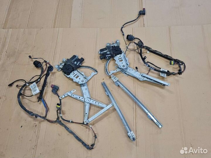 Стеклоподъемник передний Opel Corsa C 2000-2006