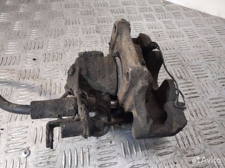 Суппорт передний правый Audi A4 B5