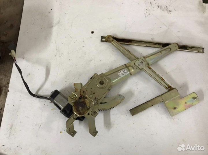 Стеклоподъемник передний Dadi Smoothing