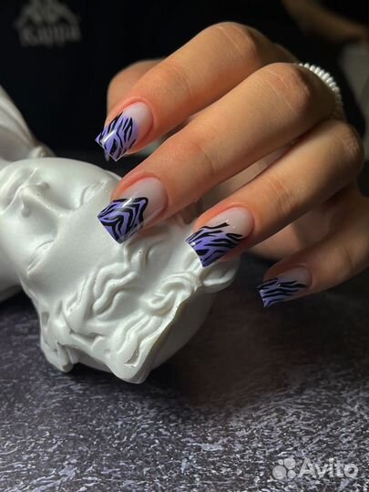 Мастер маникюра и педикюра