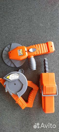 Игрушечные инструменты на батарейках