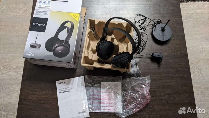 Беспроводные наушники sony