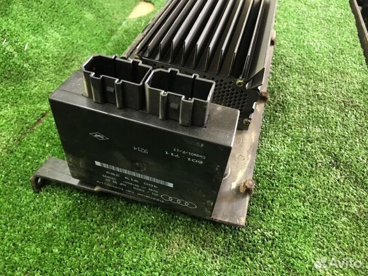 Усилитель магнитолы Audi A8 Quattro D2 ABZ 1998