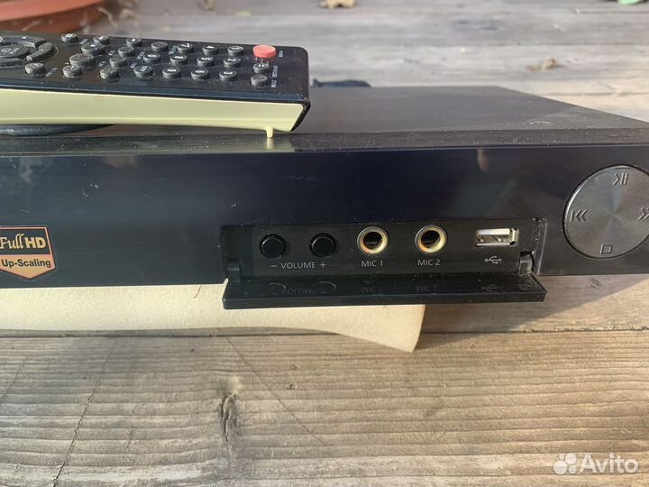 Универсальный лазерный плеер с караоке