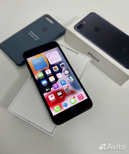 Отличный iPhone 7 Plus 32gb Black
