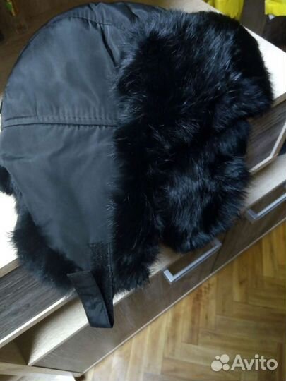 Шапка чёрная, мех натуральный, состояние новой