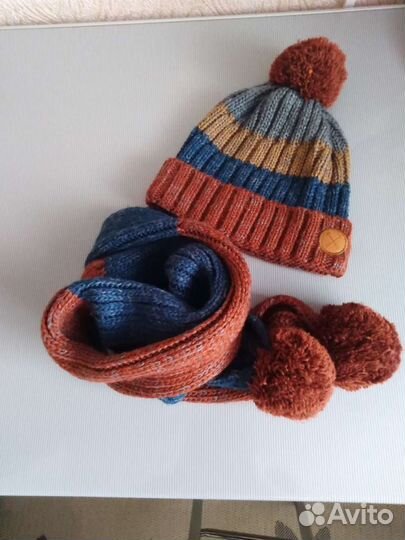 Комплект шапка и шарф