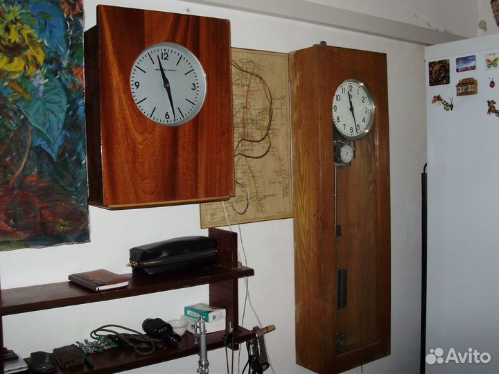 Часы эпчм первичные,1967 г. и вторичные-сигнальные