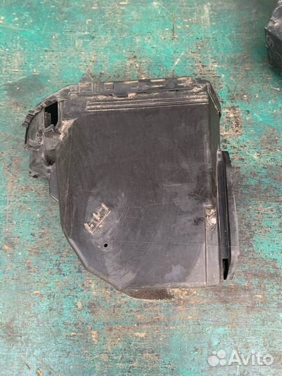 Корпус блока предохранителей mercedes W220 S class