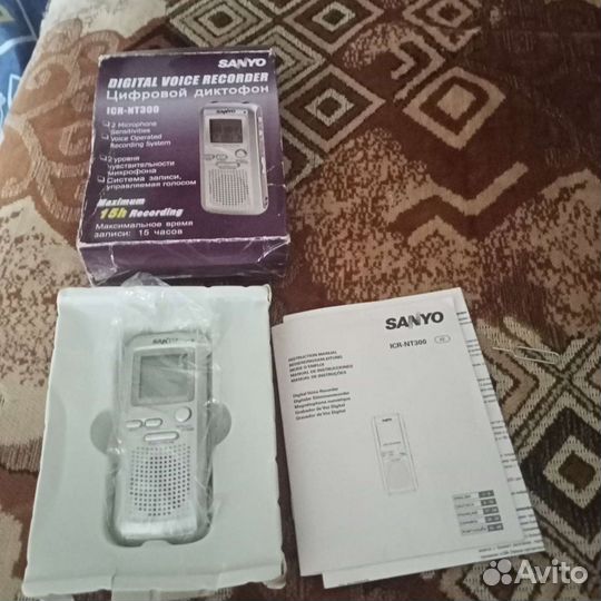 Диктофон Sanyo ICR-NT300