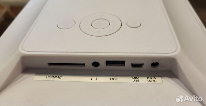 Цифровая фоторамка Ritmix RDF 1014