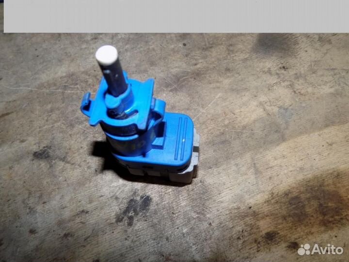 Датчик включения стопсигнала Focus III 2011