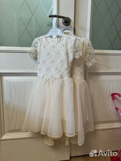 Платье для девочки 2 шт. 104 и 110