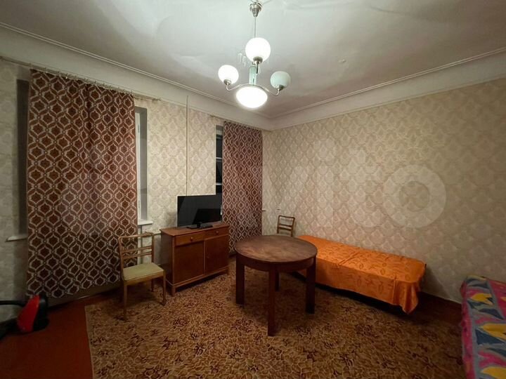 2-к. квартира, 63 м², 3/3 эт.