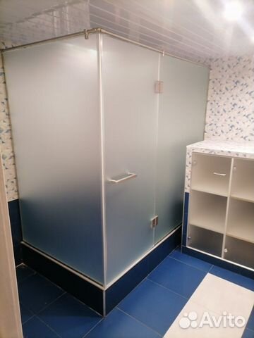 Изготовление стеклянных душевых ограждений