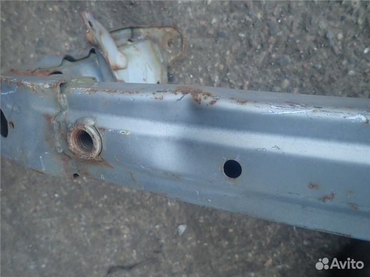 Усилитель бампера Mazda 5 (CR), 2006