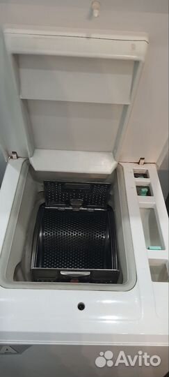 Стиральная машина с вертикальной загрузкой