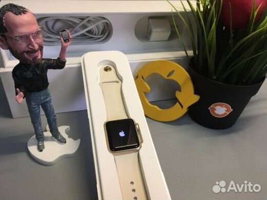 Apple Watch S2 42mm Gold б/у, рассрочка
