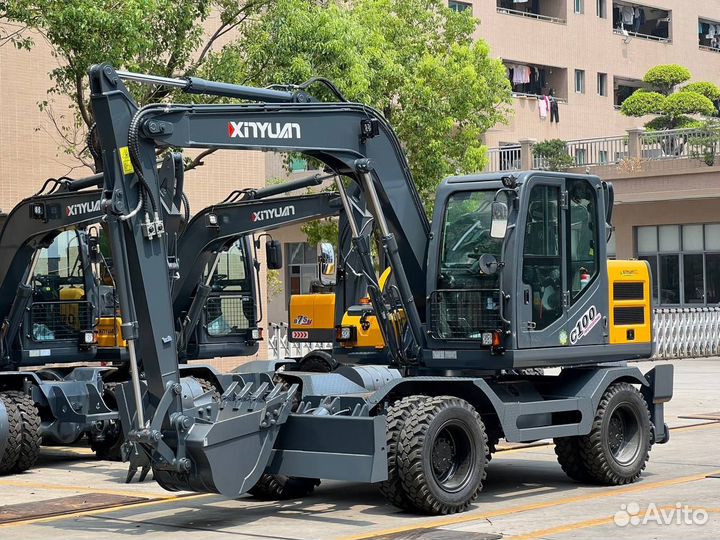 Колёсный экскаватор XINYUAN C100, 2023