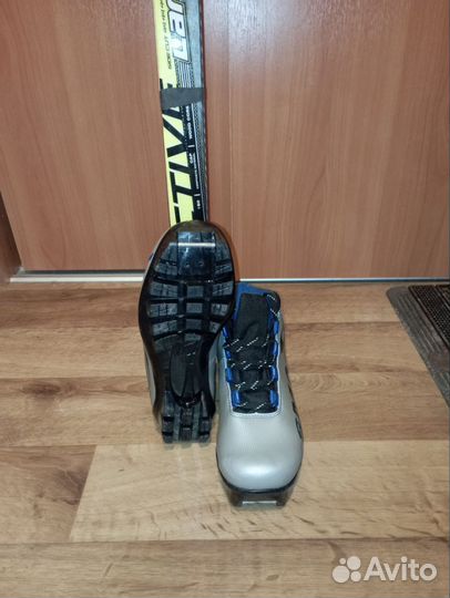 Лыжи и Лыжные ботинки