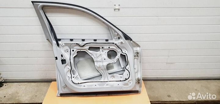 Дверь передняя левая BMW E87