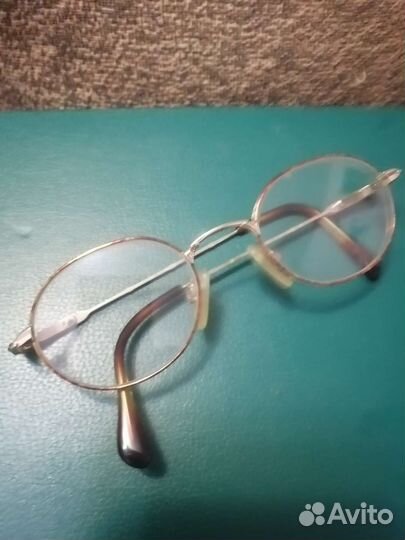 Солнцезащитные очки женские брендовые