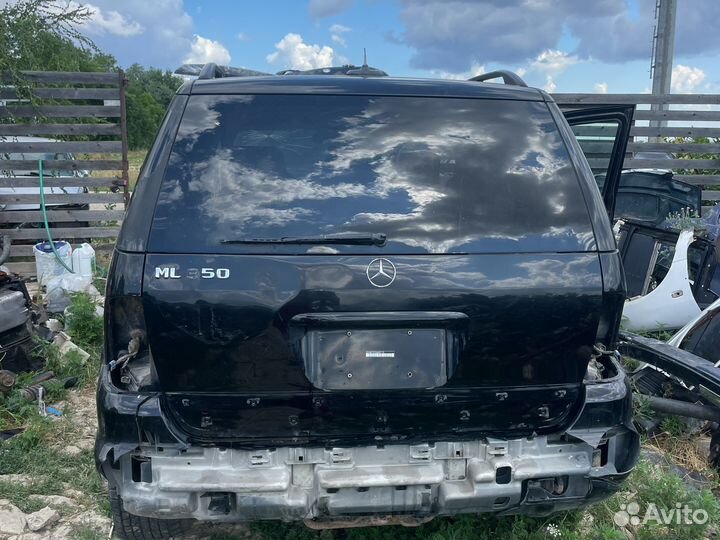 Крышка багажника W163 ML 2001-2005г рест