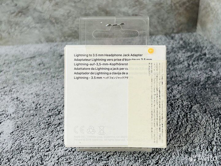 Адаптер Apple Lightning to 3.5 Jack MMX62ZM/A