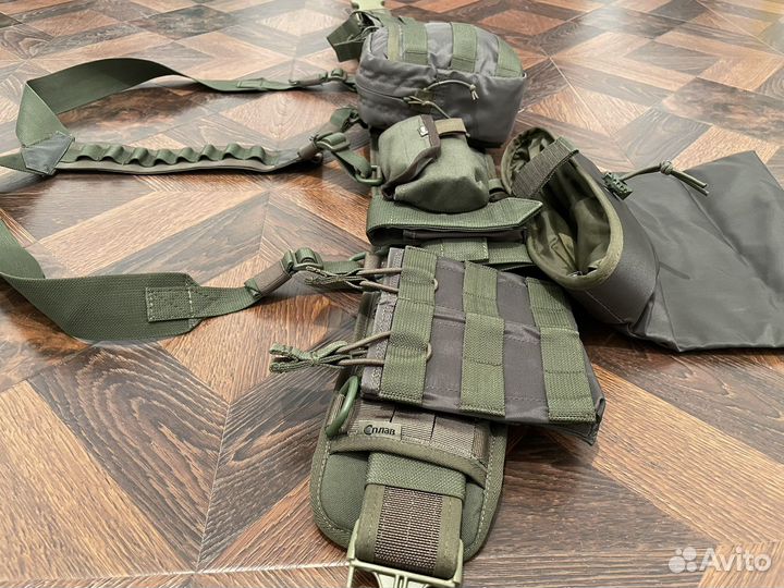 Разгрузочный пояс с подсумками и мед. (варбелт)