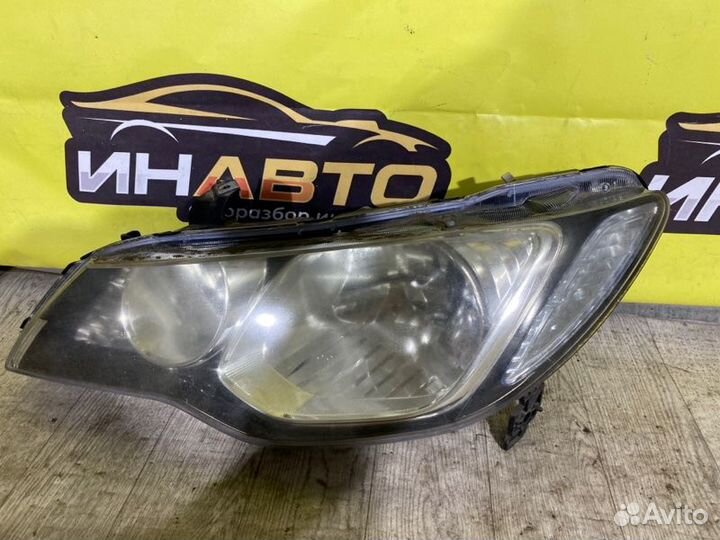 Фара передняя левая Honda Civic 4D 2005-2011