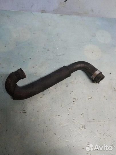 Патрубок a6642030482