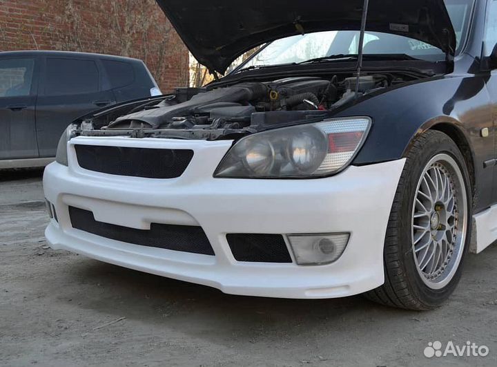 Передний бампер на Lexus is 200/Toyota altezza
