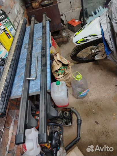 Багажник на релинги