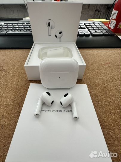 Продаю AirPods 3rd gen, 2 rd gen