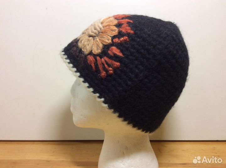 Авторская вязаная шапочка, размер 55-58, арт 214