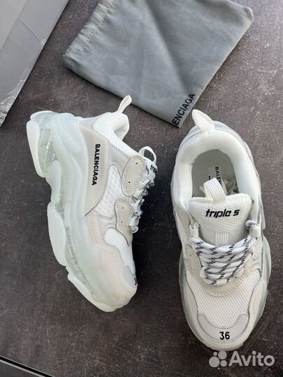 Balenciaga triple s