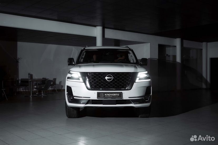 Nissan Patrol 5.6 AT, 2022