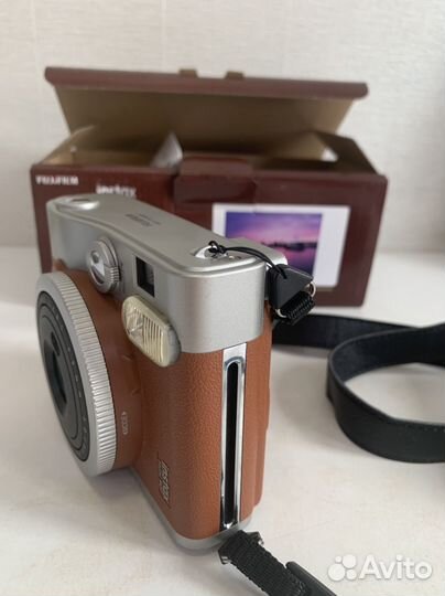 Камера Fujifilm instax mini 90