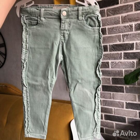 Джинсы zara 98 для девочки