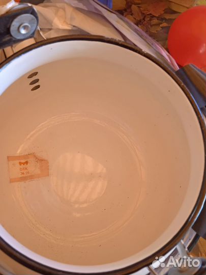 Чайник эмалированный СССР новый