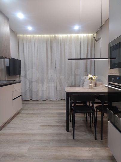 2-к. квартира, 61 м², 10/17 эт.